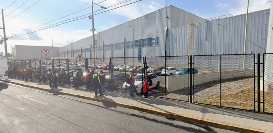 TENSIÓN EN LA ARMADORA: Volkswagen Pide a Administrativos Retirar Pertenencias Ante Posible Huelga